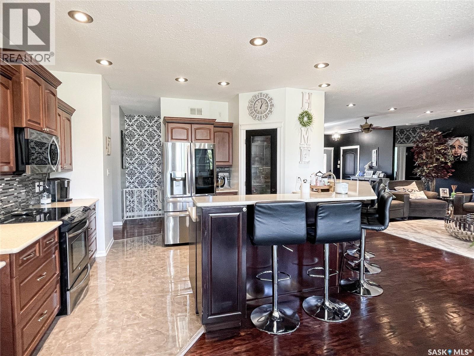 33 Bridger Drive, Meadow Lake, Saskatchewan  S9X 1Z9 - Photo 6 - SK016612
