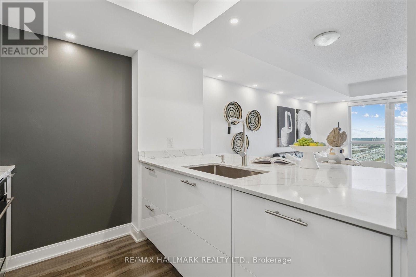 3006 - 125 Village Green Square, Toronto (Agincourt South-Malvern West), Ontario  M1S 0G3 - Photo 10 - E12367030