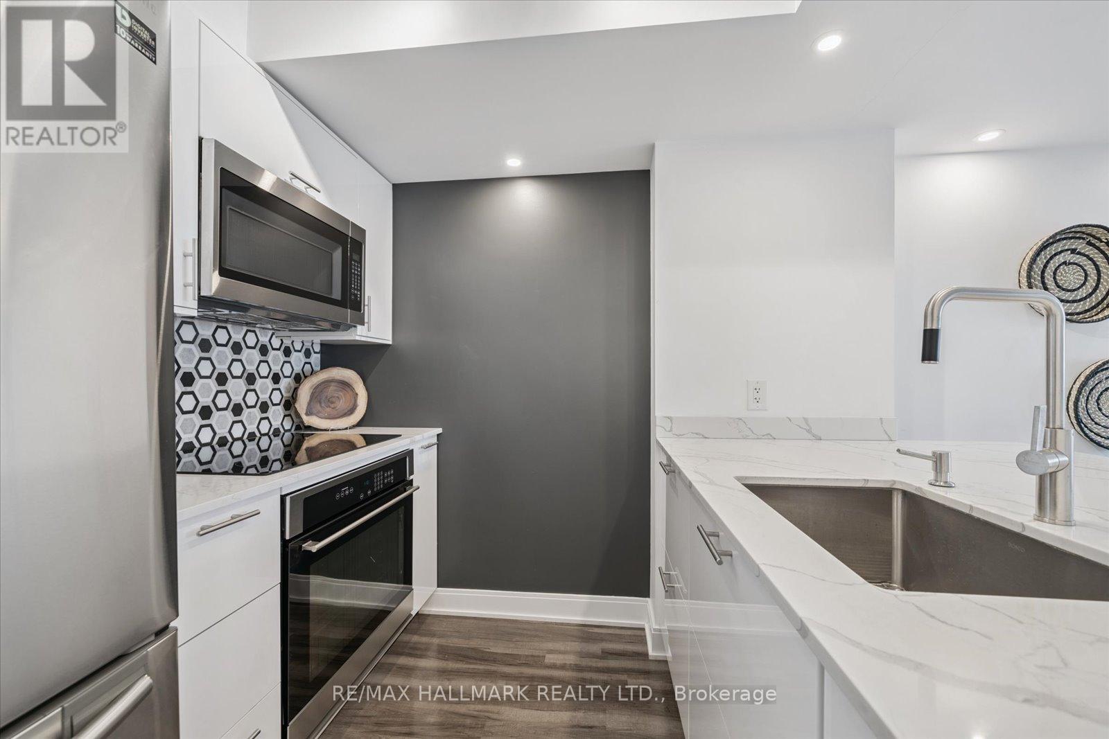 3006 - 125 Village Green Square, Toronto (Agincourt South-Malvern West), Ontario  M1S 0G3 - Photo 9 - E12367030