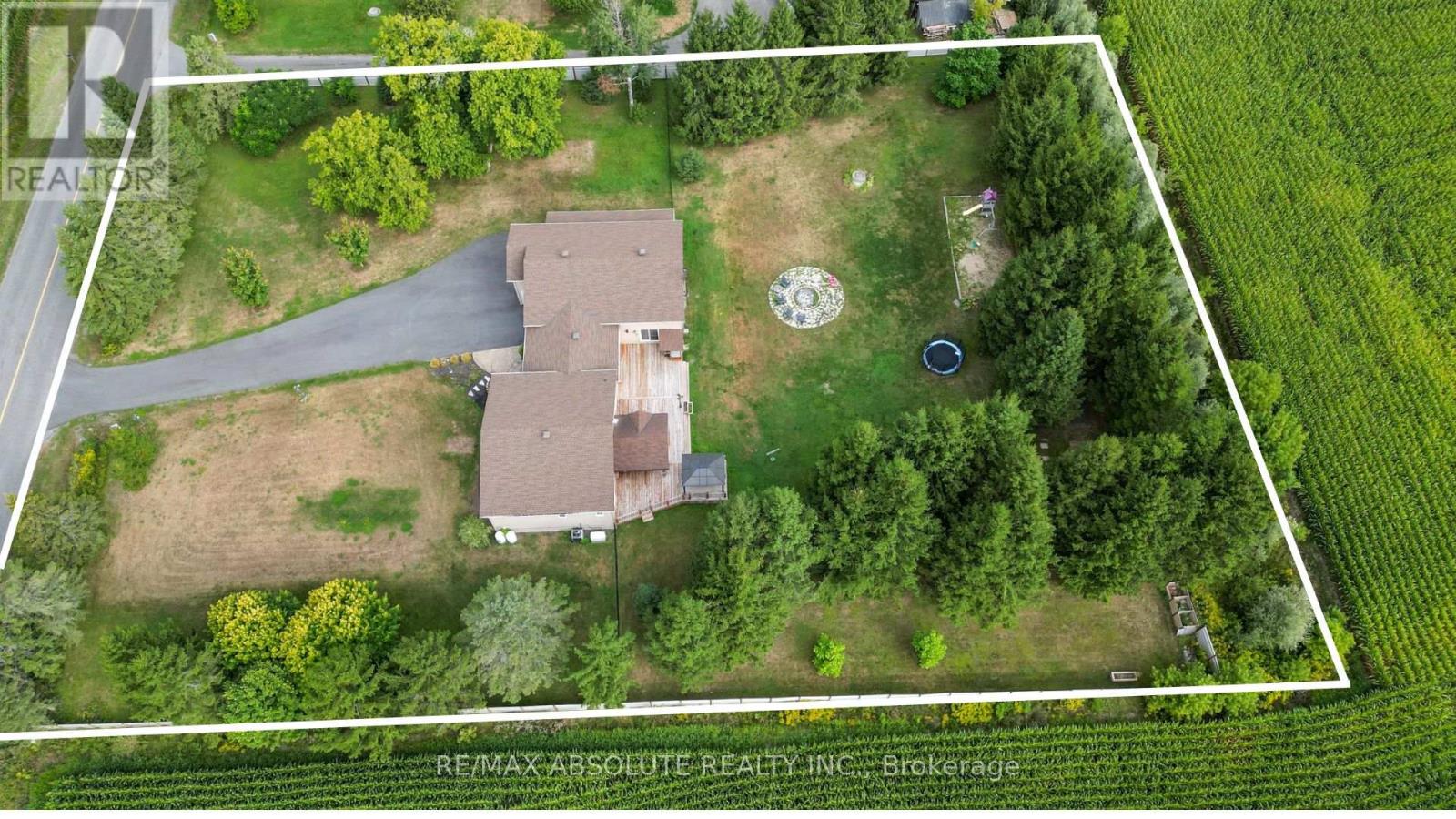 Property at 735 ST THOMAS ROAD image 4