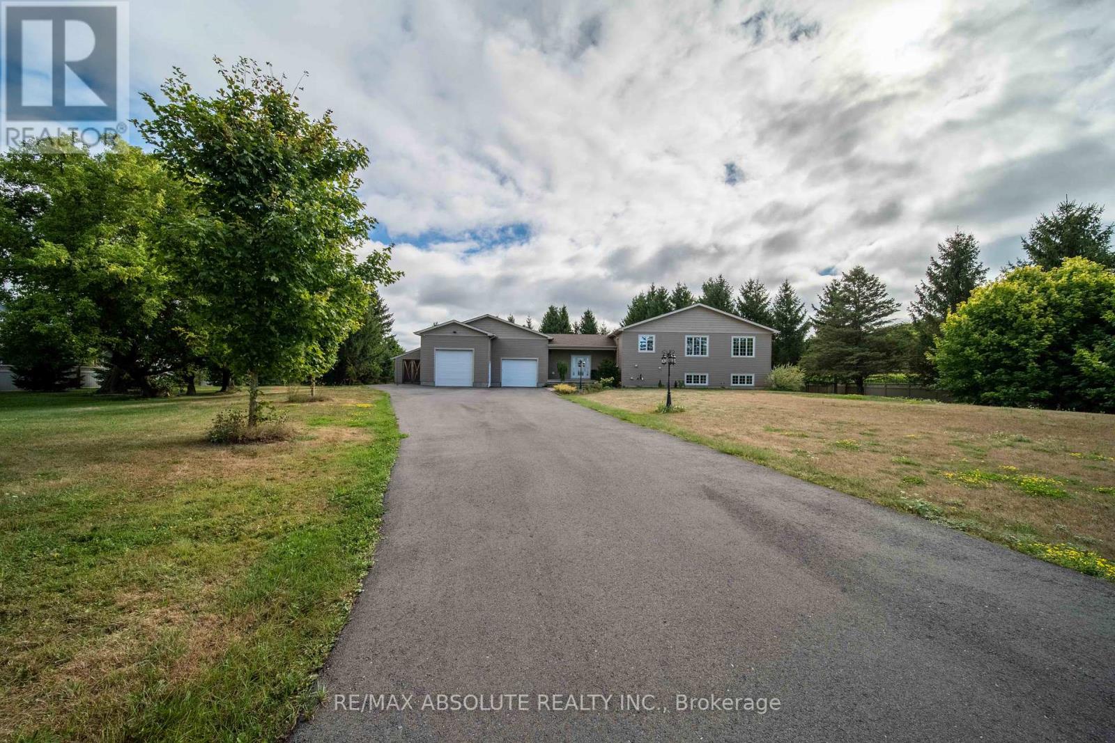 Property at 735 ST THOMAS ROAD image 5