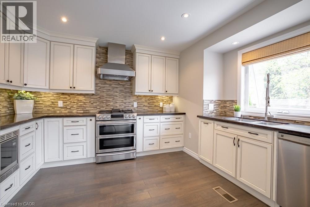 5161 Ridgewell Road, Burlington, Ontario L7L 6N7 - Photo 16 - 40761698