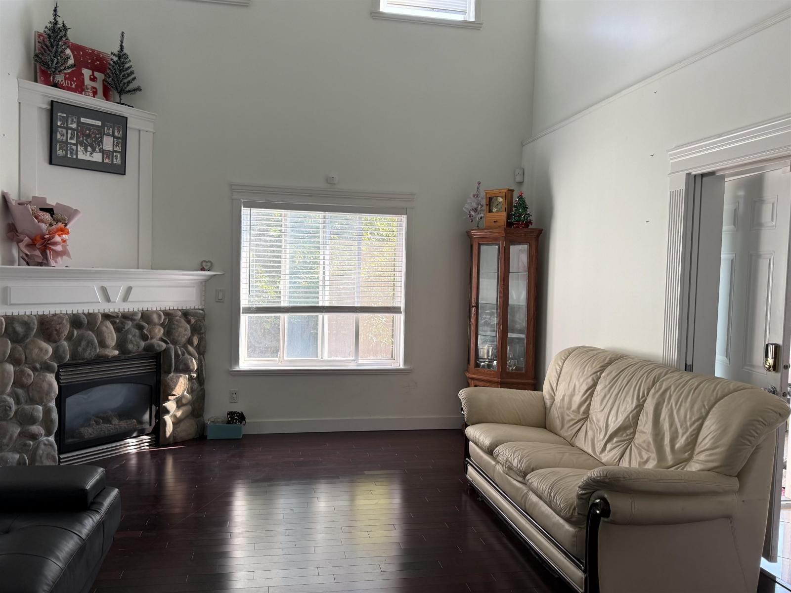 18048 64 Avenue, Surrey, British Columbia  V3S 1Z5 - Photo 8 - R3035819