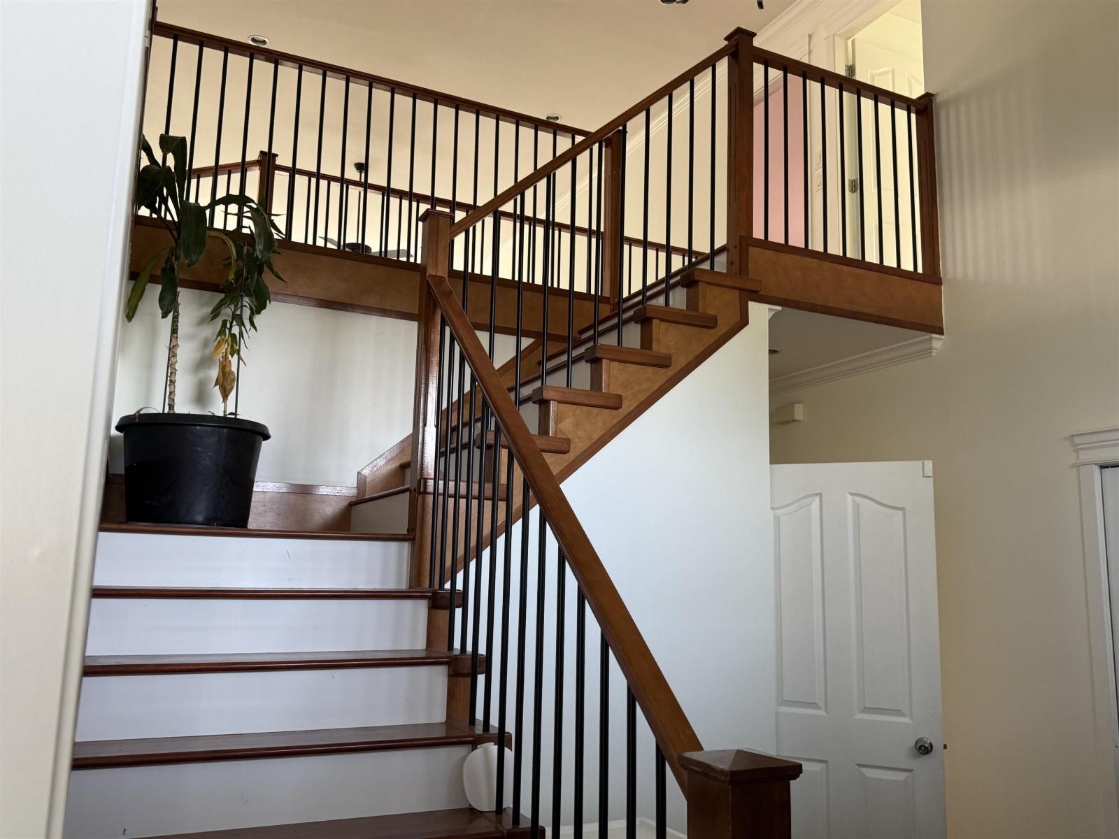 18048 64 Avenue, Surrey, British Columbia  V3S 1Z5 - Photo 11 - R3035819