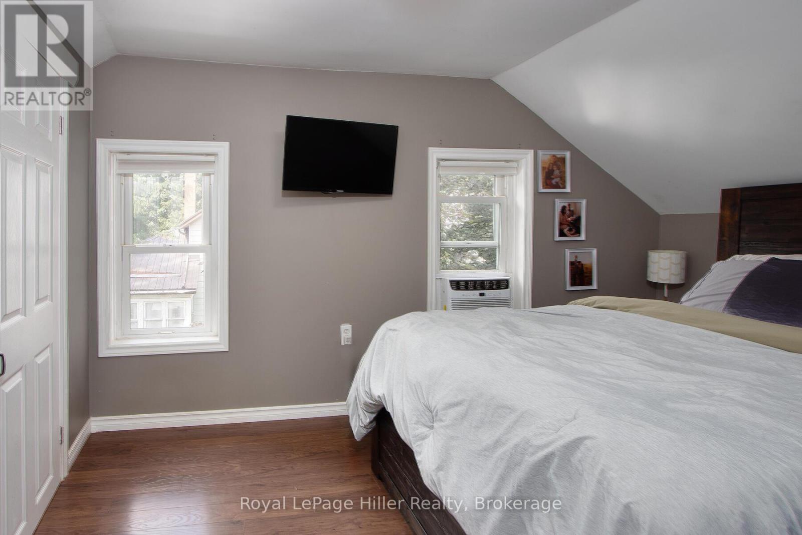 53 George Street E, Huron East, Ontario  N0K 1W0 - Photo 21 - X12367073