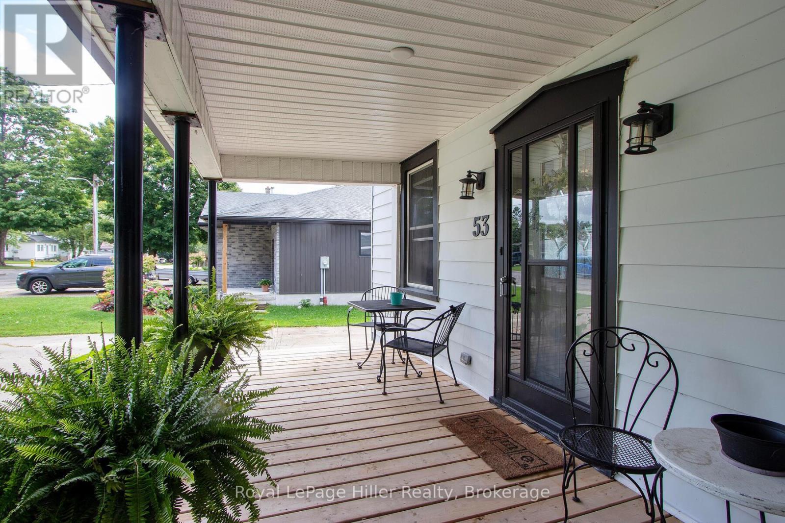 53 George Street E, Huron East, Ontario  N0K 1W0 - Photo 8 - X12367073