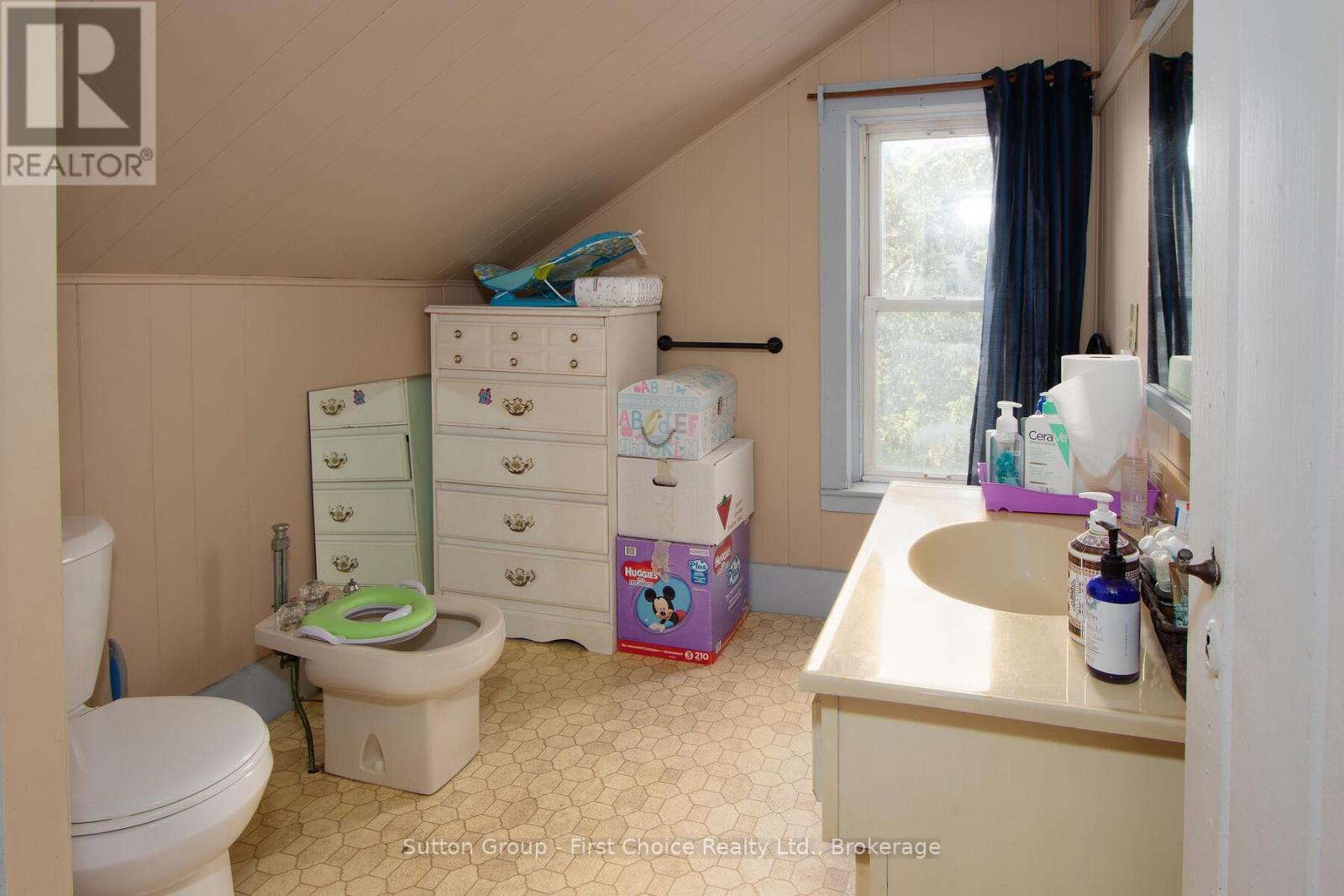 27 Arthur Street, West Perth, Ontario  N0K 1N0 - Photo 22 - X12367086