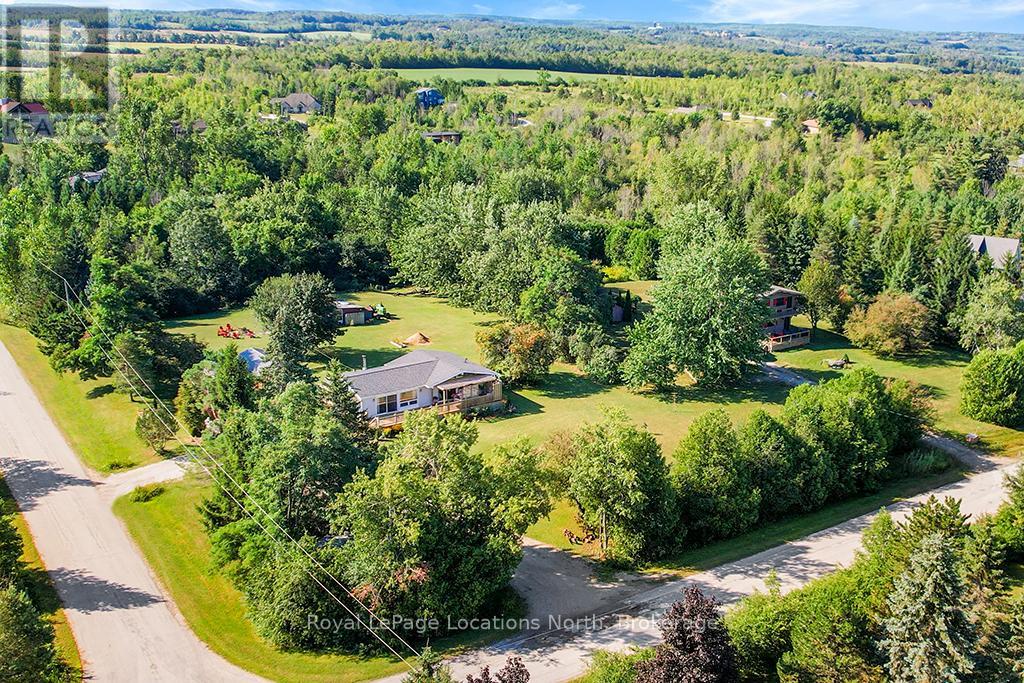 163 John Street, Meaford, Ontario  N4L 1W7 - Photo 4 - X12367166