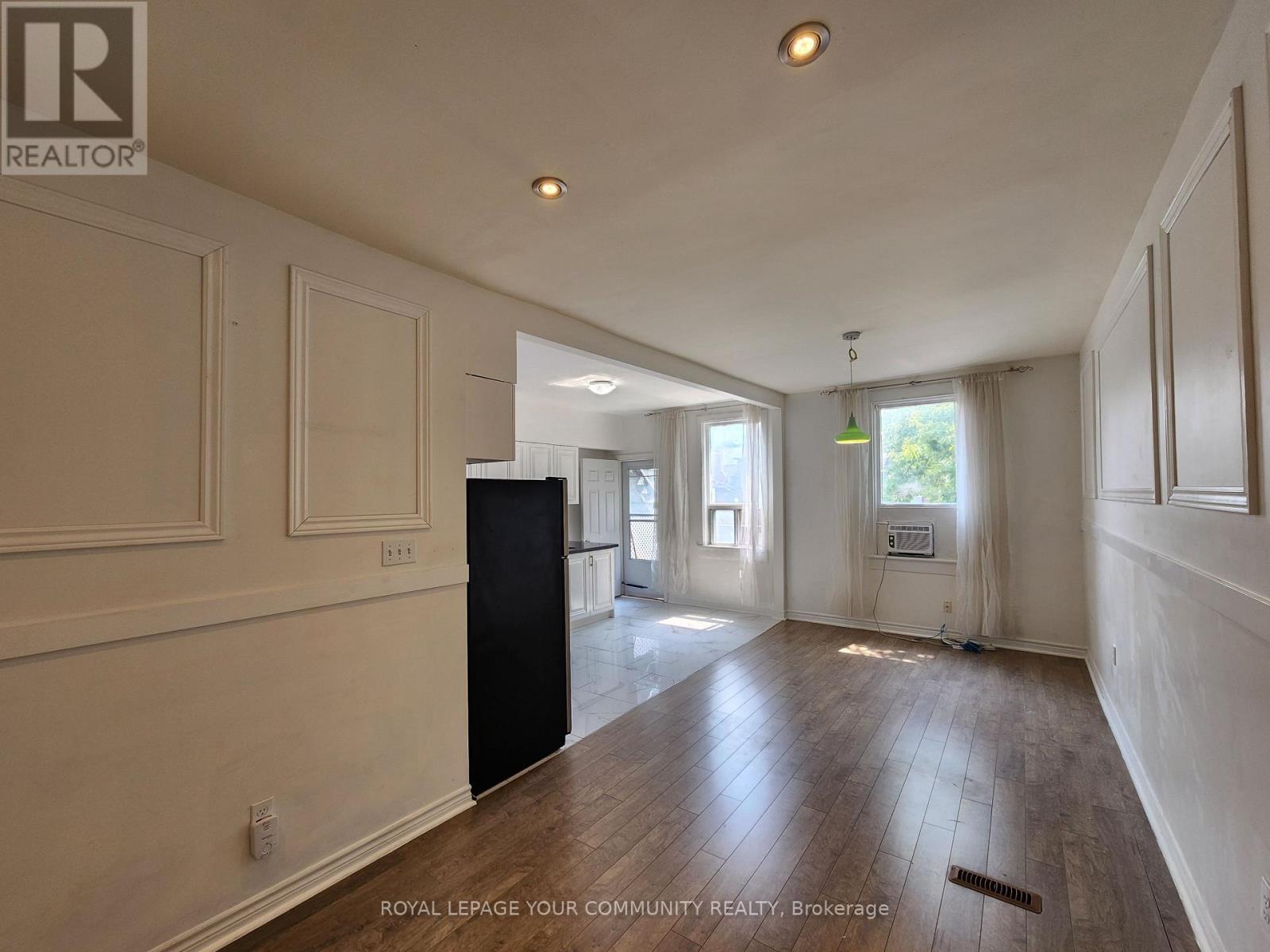 Upper Floor - 1075 Gerrard Street E, Toronto, Ontario  M4M 1Z9 - Photo 22 - E12326731