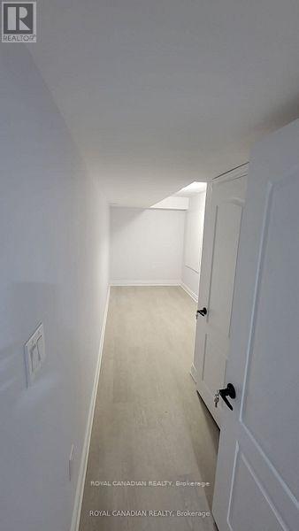 Bsmt - 15 Fordham Road, Brampton (Bram West), Ontario  L6Y 6K2 - Photo 10 - W12367053