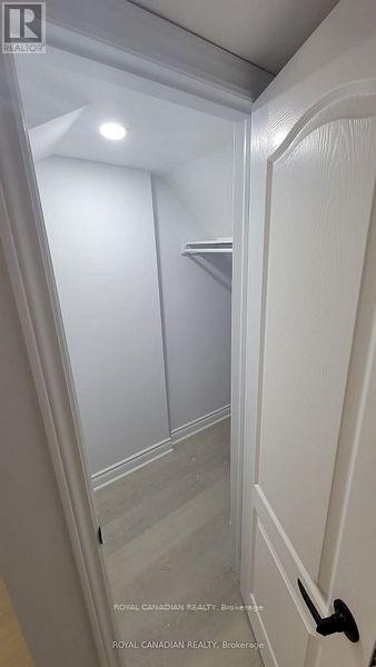 Bsmt - 15 Fordham Road, Brampton (Bram West), Ontario  L6Y 6K2 - Photo 5 - W12367053