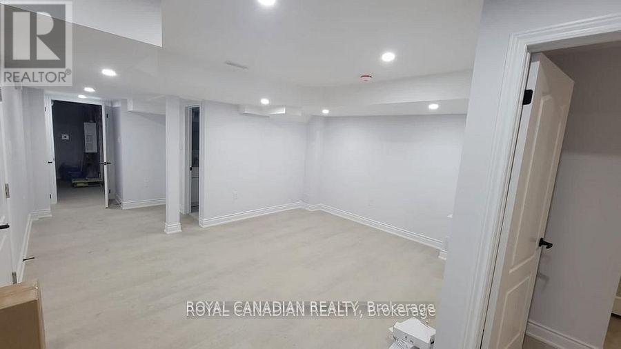 Bsmt - 15 Fordham Road, Brampton (Bram West), Ontario  L6Y 6K2 - Photo 6 - W12367053