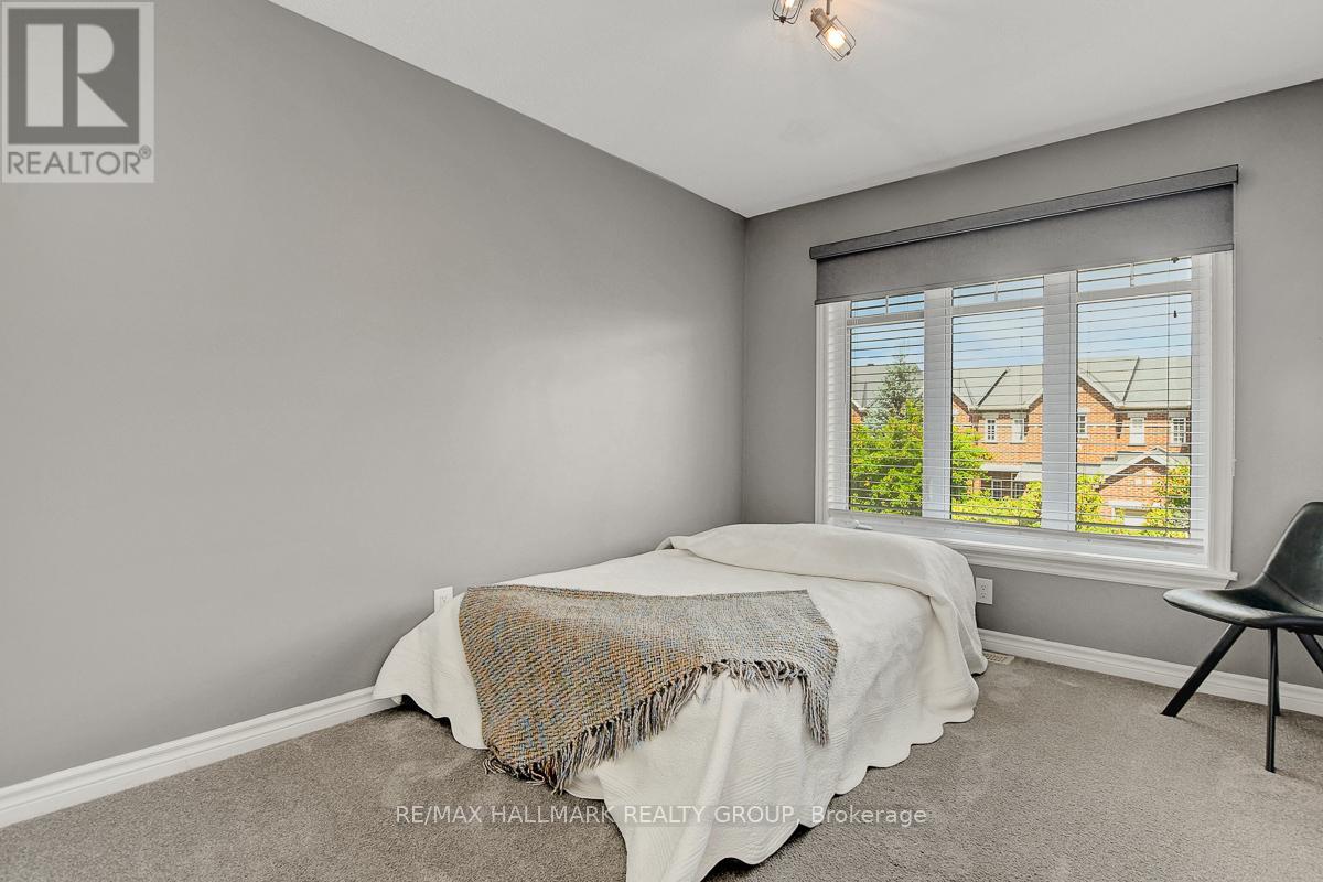 755 Bowercrest Crescent, Ottawa, Ontario  K1V 2M3 - Photo 24 - X12367118
