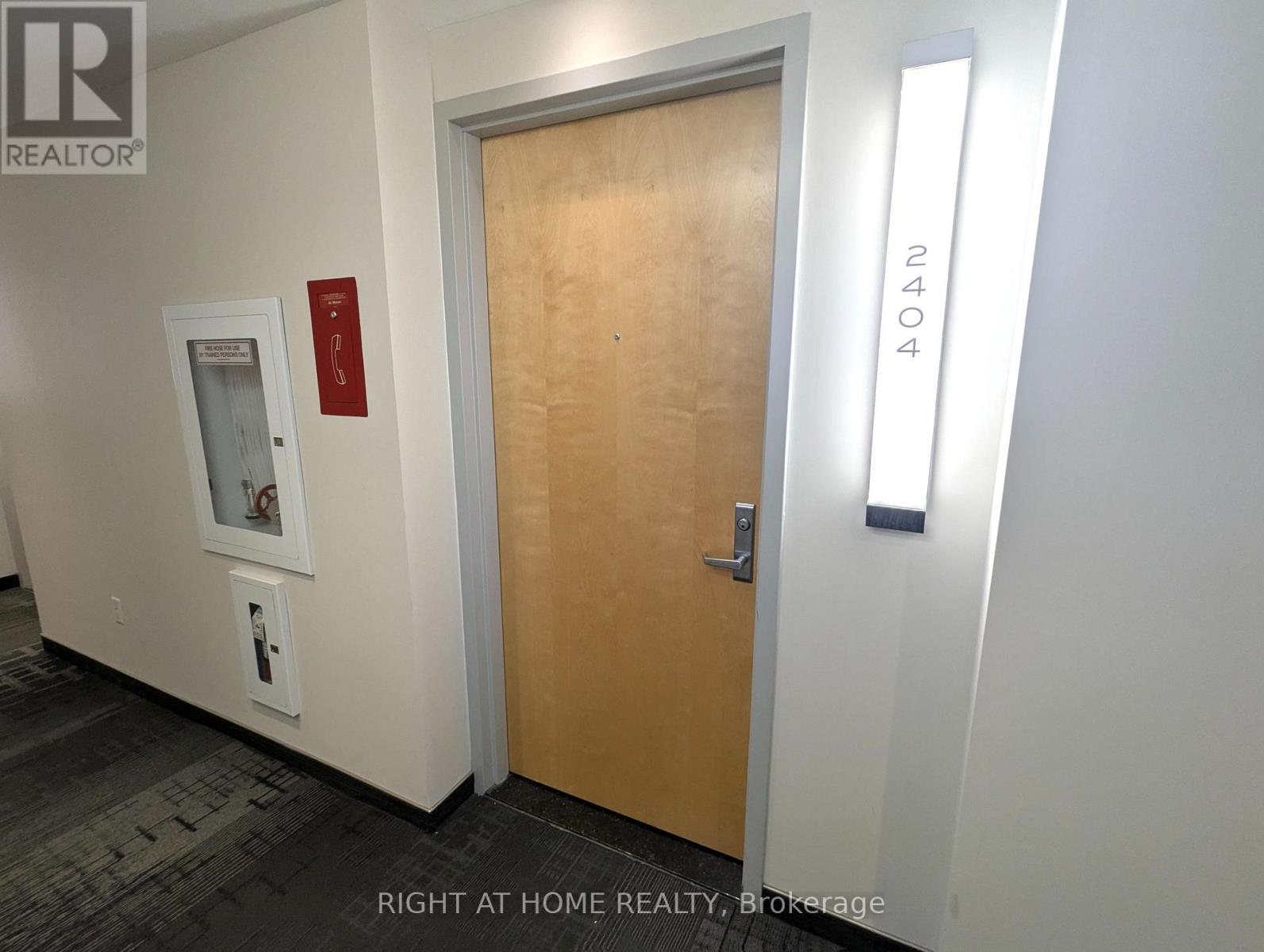 2404 - 40 Nepean Street, Ottawa, Ontario  K2P 0X5 - Photo 3 - X12367134
