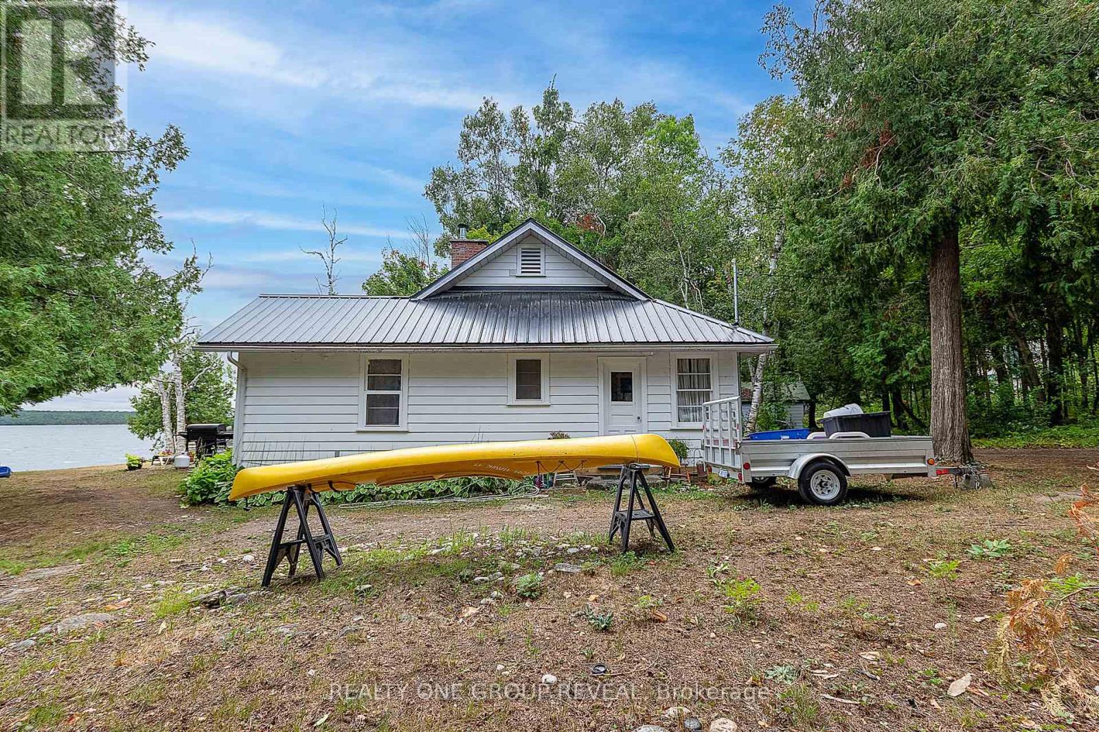 26 Fire Route 128 E, Trent Lakes, Ontario  K0M 1A0 - Photo 5 - X12365253