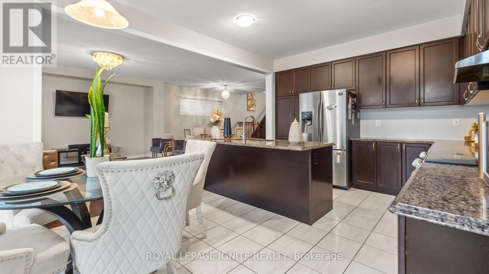 60 Westfield Drive, Whitby, Ontario  L1P 0E9 - Photo 14 - E12360376