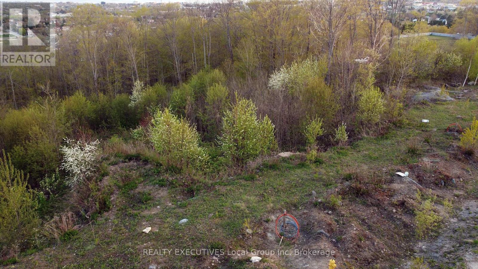 22 Kenreta Drive, North Bay (Airport), Ontario  P1B 8X6 - Photo 11 - X12367095