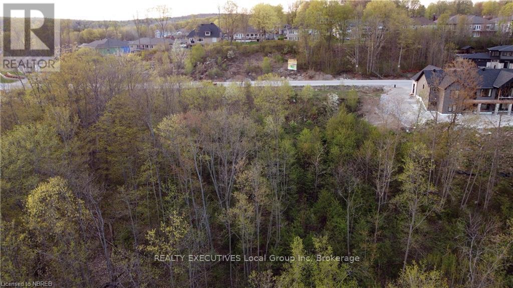 22 Kenreta Drive, North Bay (Airport), Ontario  P1B 8X6 - Photo 4 - X12367095