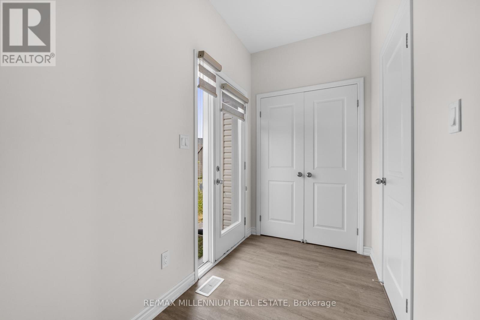 19 Perenack Avenue, Welland (Broadway), Ontario  L3C 5L5 - Photo 21 - X12359696