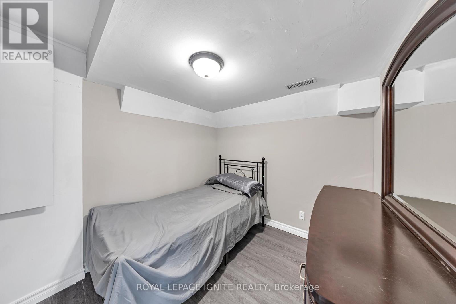 163 Spitfire Drive, Hamilton, Ontario  L0R 1W0 - Photo 43 - X12367050