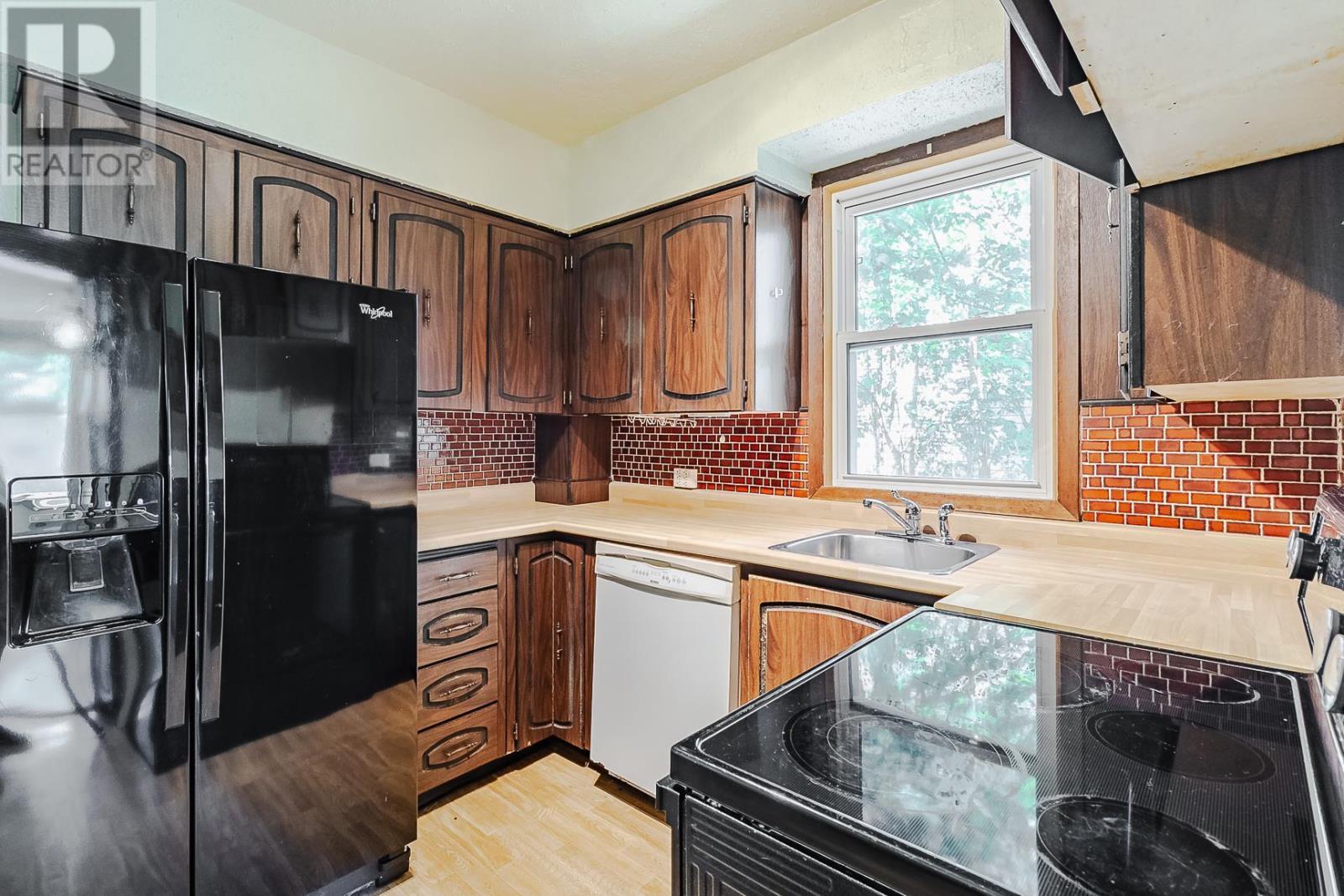 68 Pine St, Sault Ste. Marie, Ontario  P6A 3Y1 - Photo 19 - SM252401