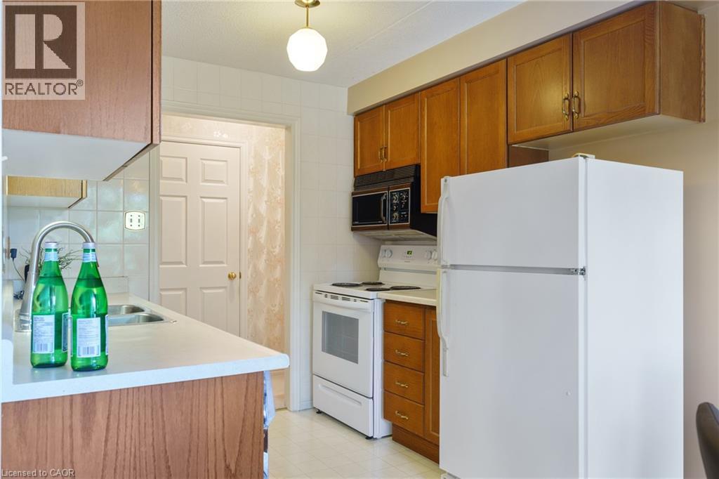 416 Limeridge Road Unit# 213, Hamilton, Ontario  L9A 2S7 - Photo 11 - 40763723