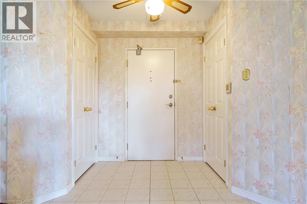 416 Limeridge Road Unit# 213, Hamilton, Ontario  L9A 2S7 - Photo 6 - 40763723