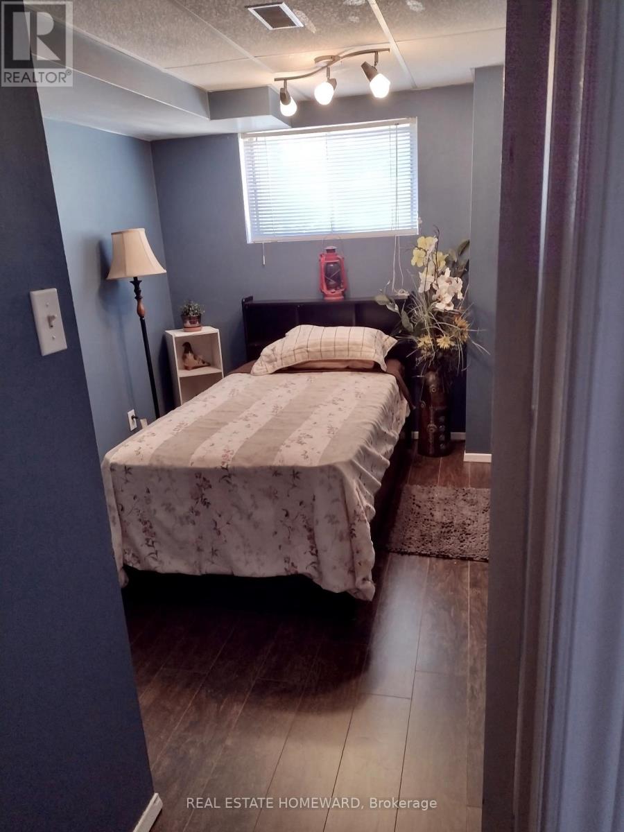 35 Bleeker Avenue, Quinte West (Trenton Ward), Ontario  K8V 5Y2 - Photo 26 - X12365771