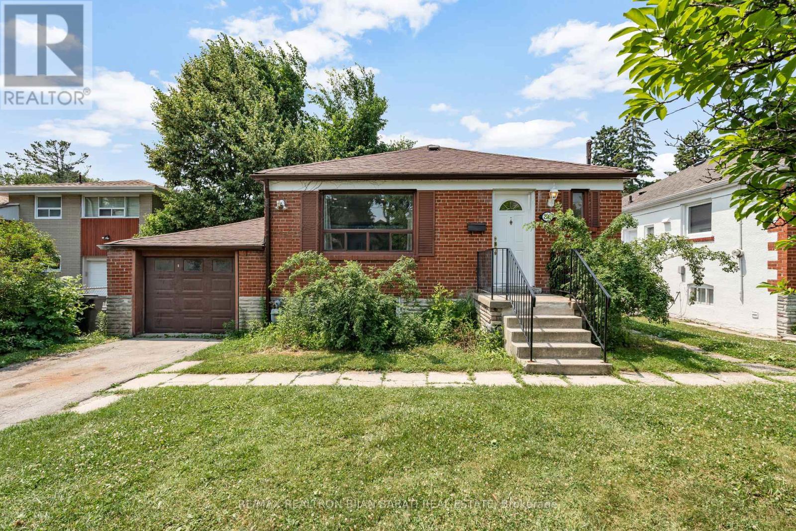 36 Cobden Street, Toronto, Ontario M2R 1S2 - Photo 1 - C12367097