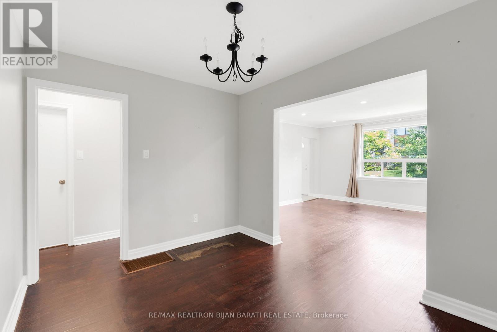 36 Cobden Street, Toronto, Ontario M2R 1S2 - Photo 11 - C12367097