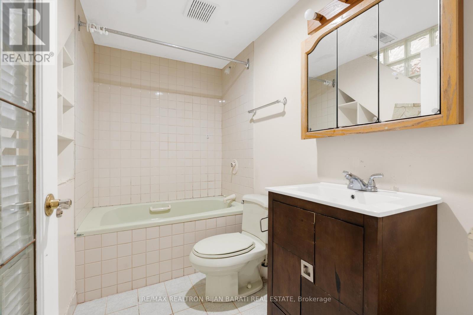 36 Cobden Street, Toronto, Ontario M2R 1S2 - Photo 18 - C12367097