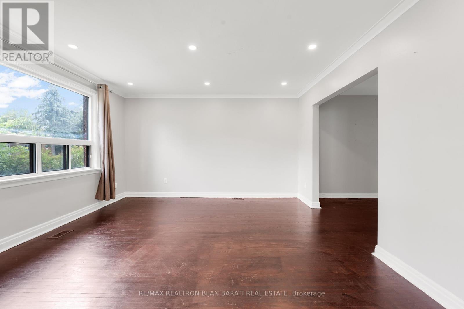 36 Cobden Street, Toronto, Ontario M2R 1S2 - Photo 9 - C12367097