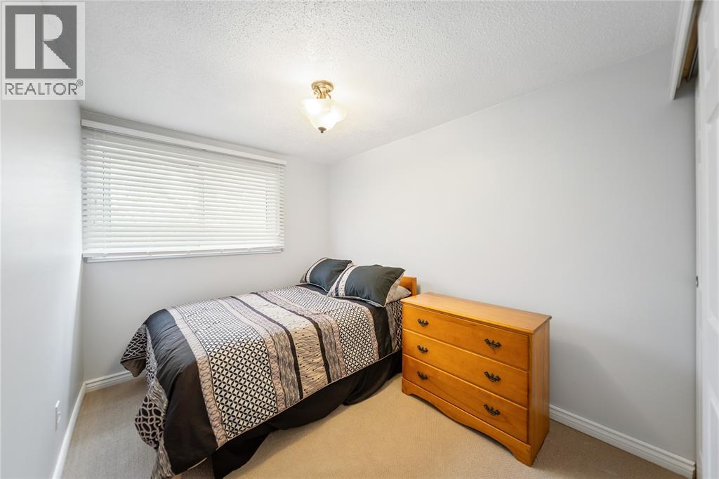 215 Trudeau Drive Unit# 33, Sarnia, Ontario  N7S 4T5 - Photo 12 - 25021757