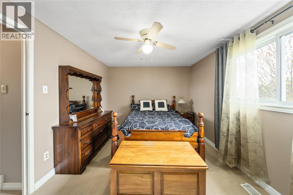 215 Trudeau Drive Unit# 33, Sarnia, Ontario  N7S 4T5 - Photo 10 - 25021757