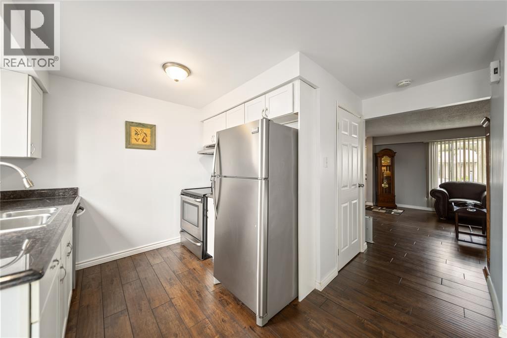 215 Trudeau Drive Unit# 33, Sarnia, Ontario  N7S 4T5 - Photo 7 - 25021757