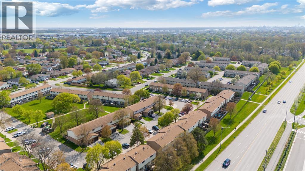 215 Trudeau Drive Unit# 33, Sarnia, Ontario  N7S 4T5 - Photo 26 - 25021757