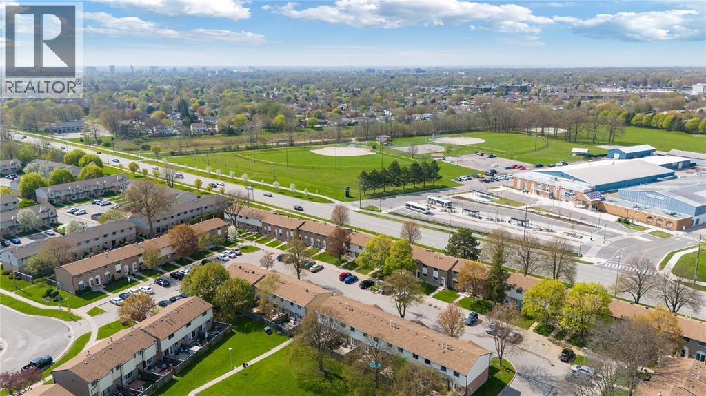 215 Trudeau Drive Unit# 33, Sarnia, Ontario  N7S 4T5 - Photo 27 - 25021757