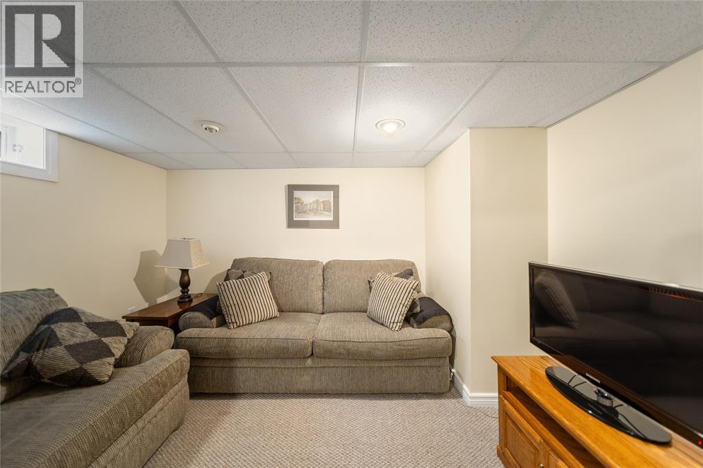 215 Trudeau Drive Unit# 33, Sarnia, Ontario  N7S 4T5 - Photo 16 - 25021760