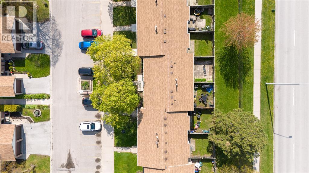 215 Trudeau Drive Unit# 33, Sarnia, Ontario  N7S 4T5 - Photo 28 - 25021760