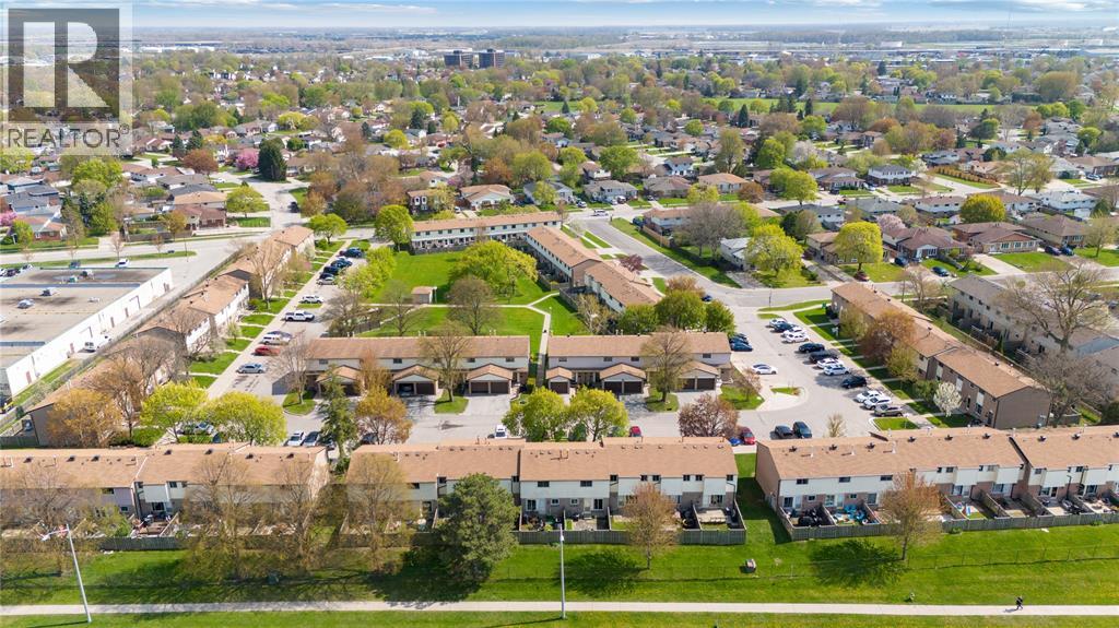 215 Trudeau Drive Unit# 33, Sarnia, Ontario  N7S 4T5 - Photo 25 - 25021760