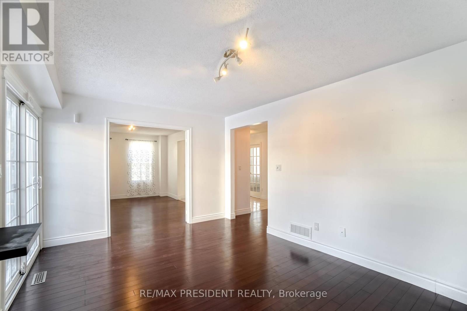 2 White Cliffe Drive, Clarington (Courtice), Ontario  L1E 1V2 - Photo 10 - E12367147
