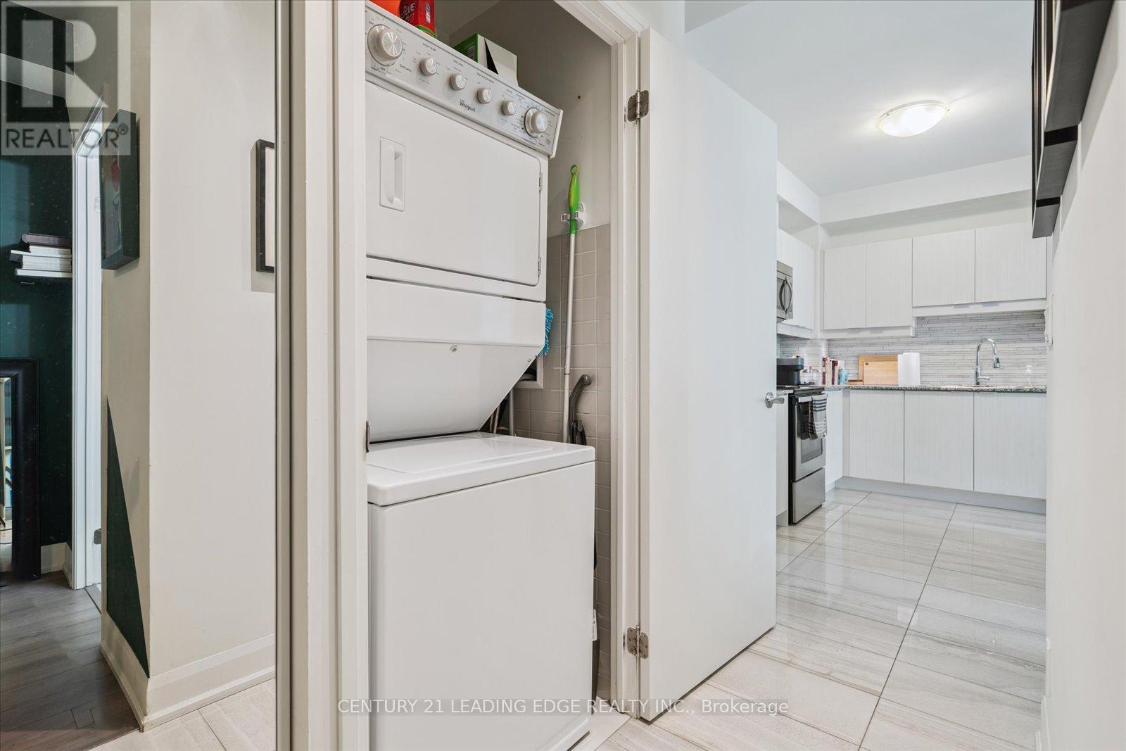 301 - 2910 Highway 7 Road W, Vaughan, Ontario  L4K 0H8 - Photo 33 - N12367132