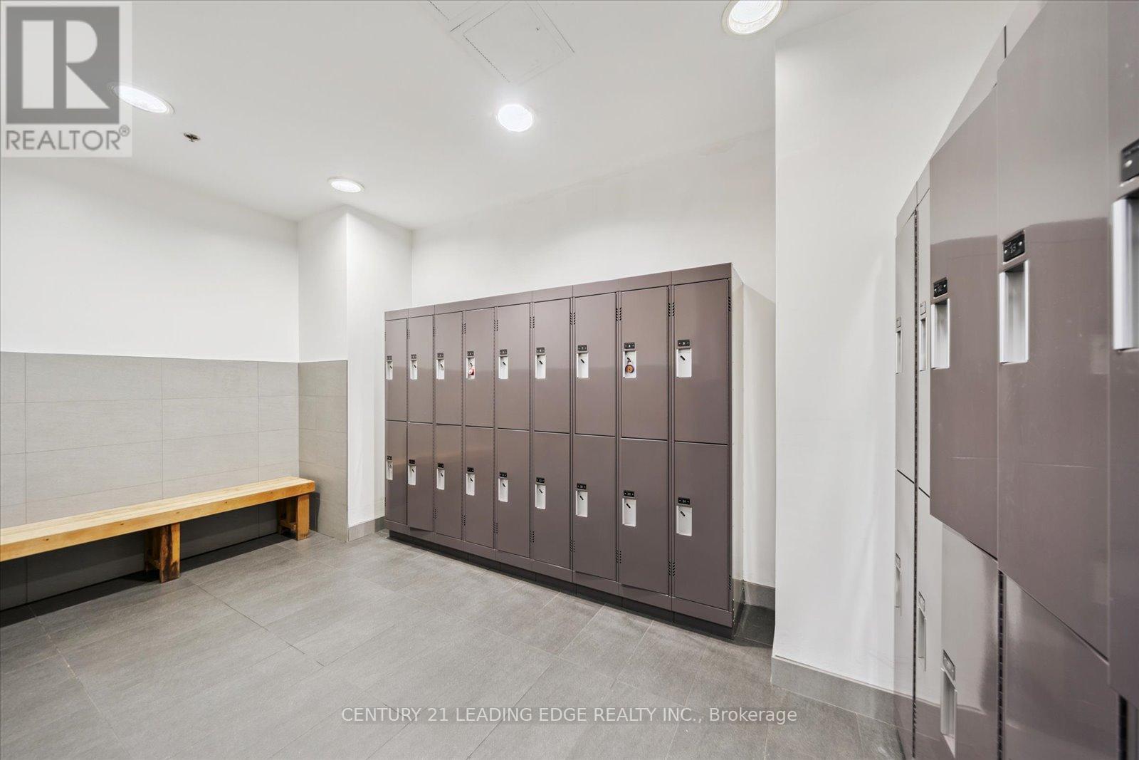 301 - 2910 Highway 7 Road W, Vaughan, Ontario  L4K 0H8 - Photo 44 - N12367132