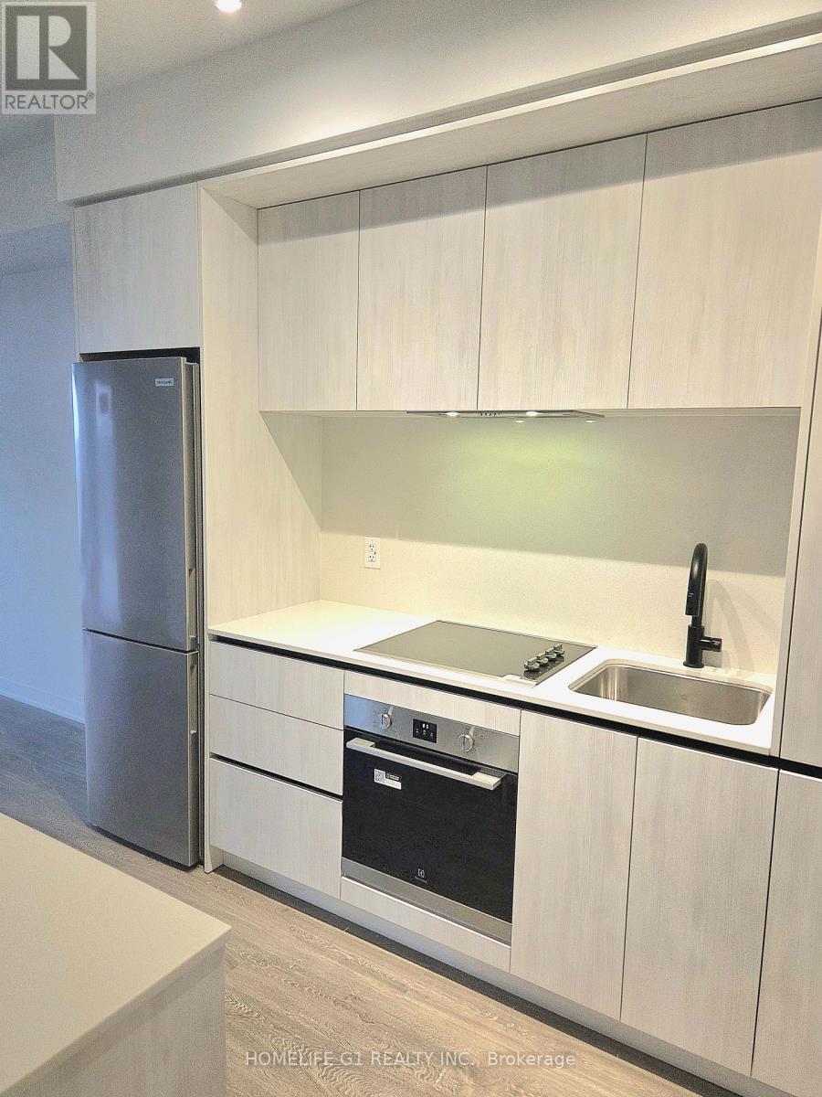 906 - 2495 Eglinton Avenue W, Mississauga, Ontario  L5M 2T2 - Photo 6 - W12367092