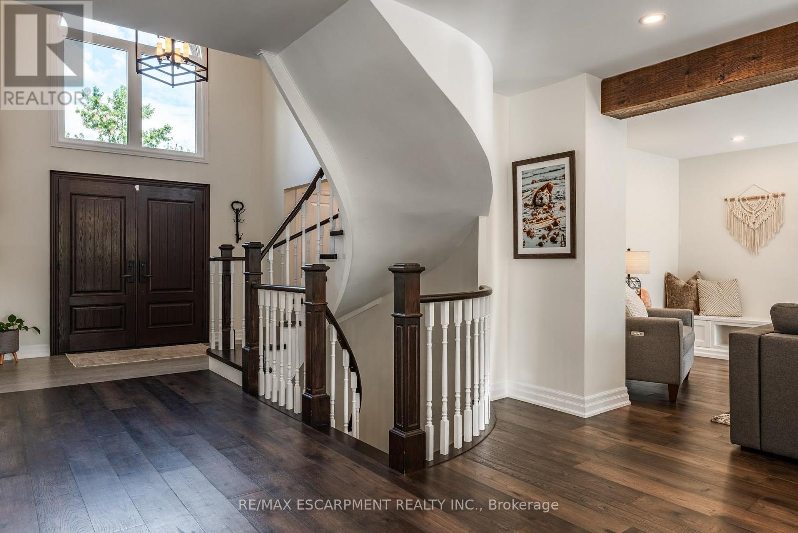 Property at 2130 WINDING WAY image 3