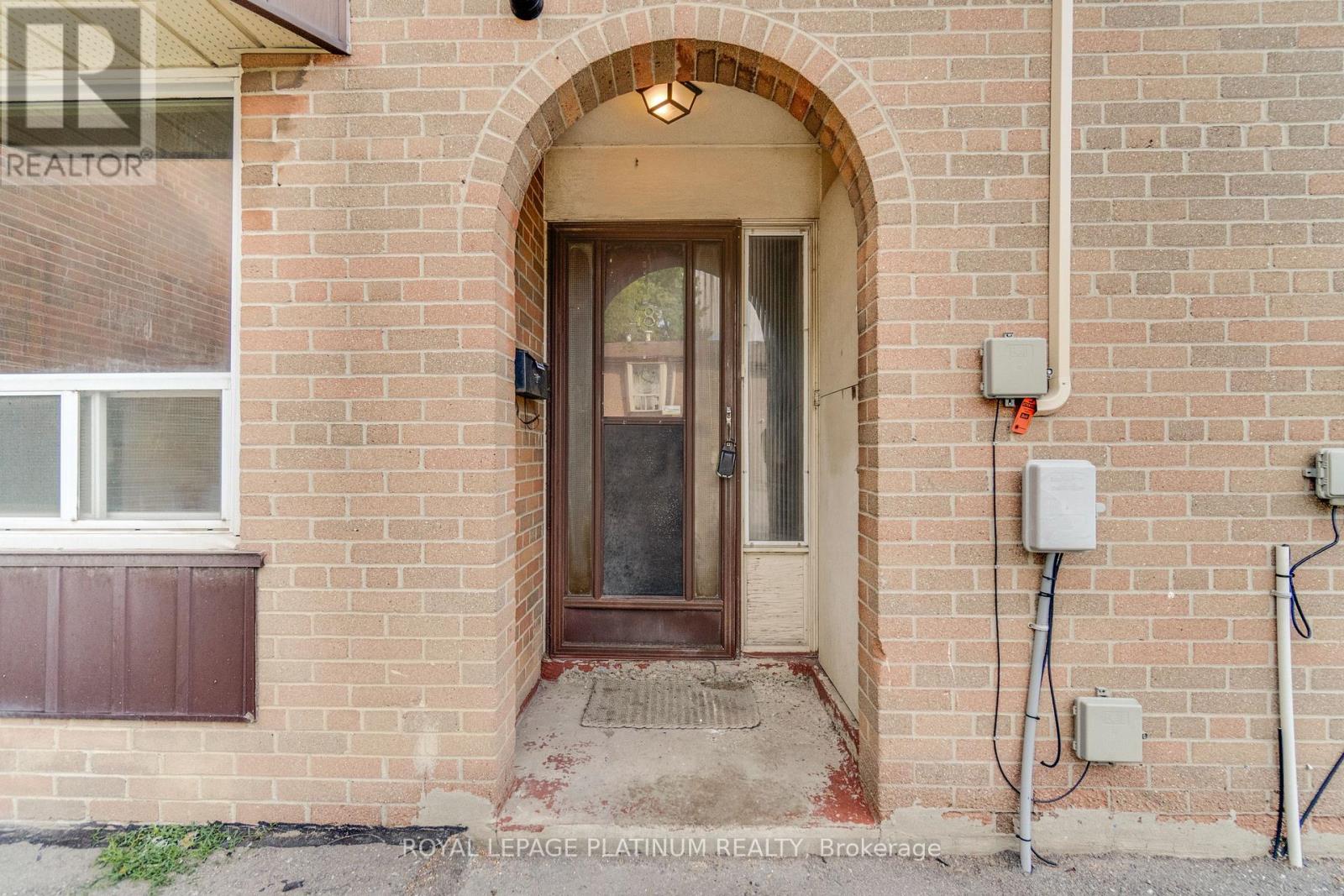 48 - 246 JOHN GARLAND BOULEVARD, Toronto, Ontario