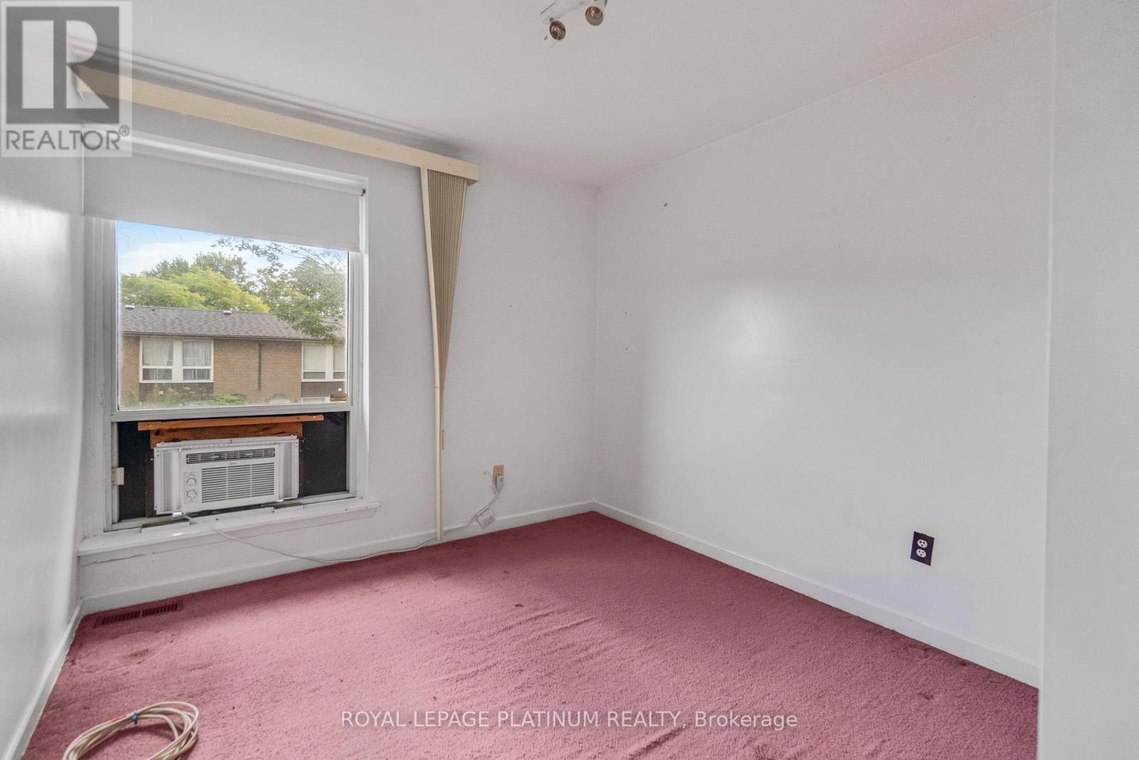 48 - 246 John Garland Boulevard, Toronto, Ontario  M9V 1N8 - Photo 9 - W12367114