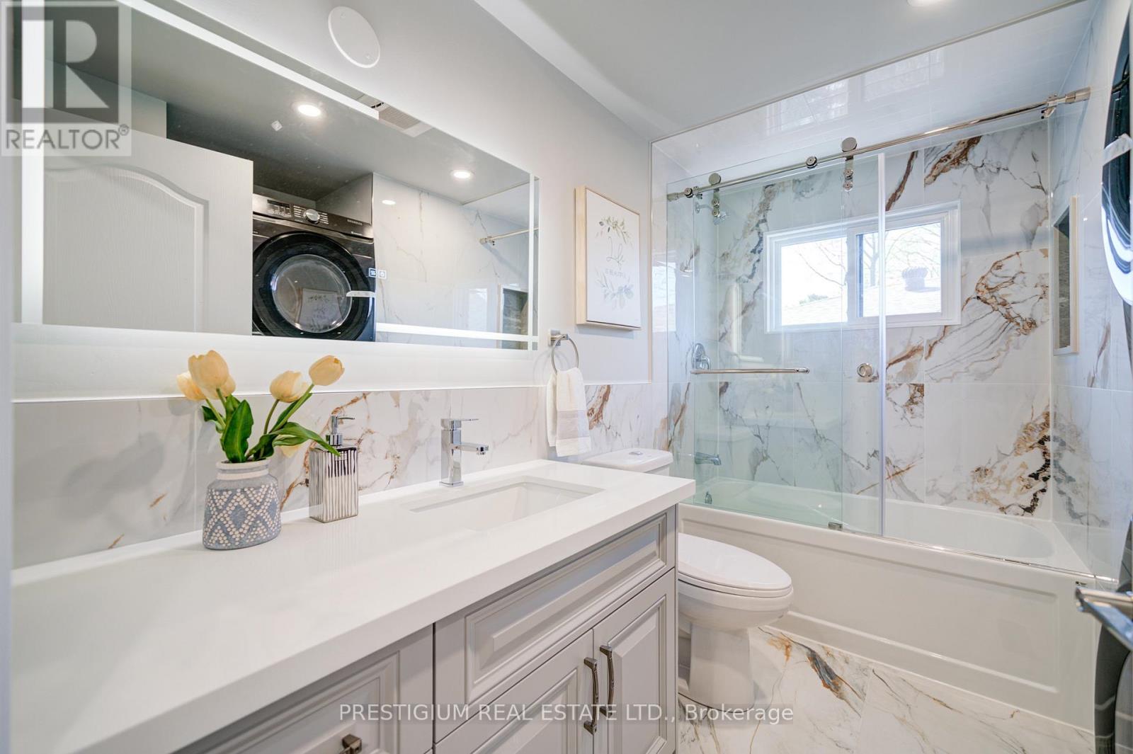 6 Willis Drive, Brampton (Brampton East), Ontario  L6W 1A9 - Photo 23 - W12367143