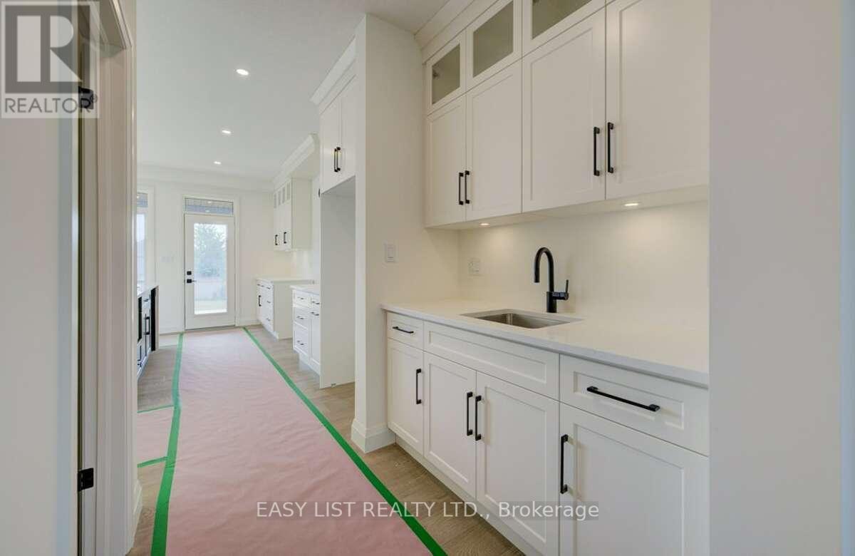 61 Bricker Avenue, Centre Wellington, Ontario  N0B 1S0 - Photo 19 - X12367081