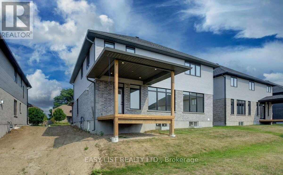 61 Bricker Avenue, Centre Wellington, Ontario  N0B 1S0 - Photo 5 - X12367081